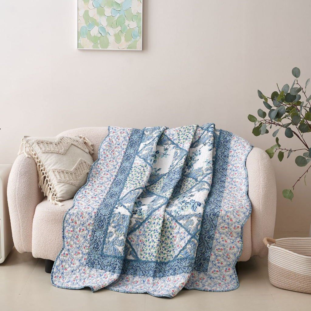 Tache Petal Dance White Blue Floral Vintage Garden Scalloped Cotton Patchwork Quilted Throw Blanket (JHW-646)